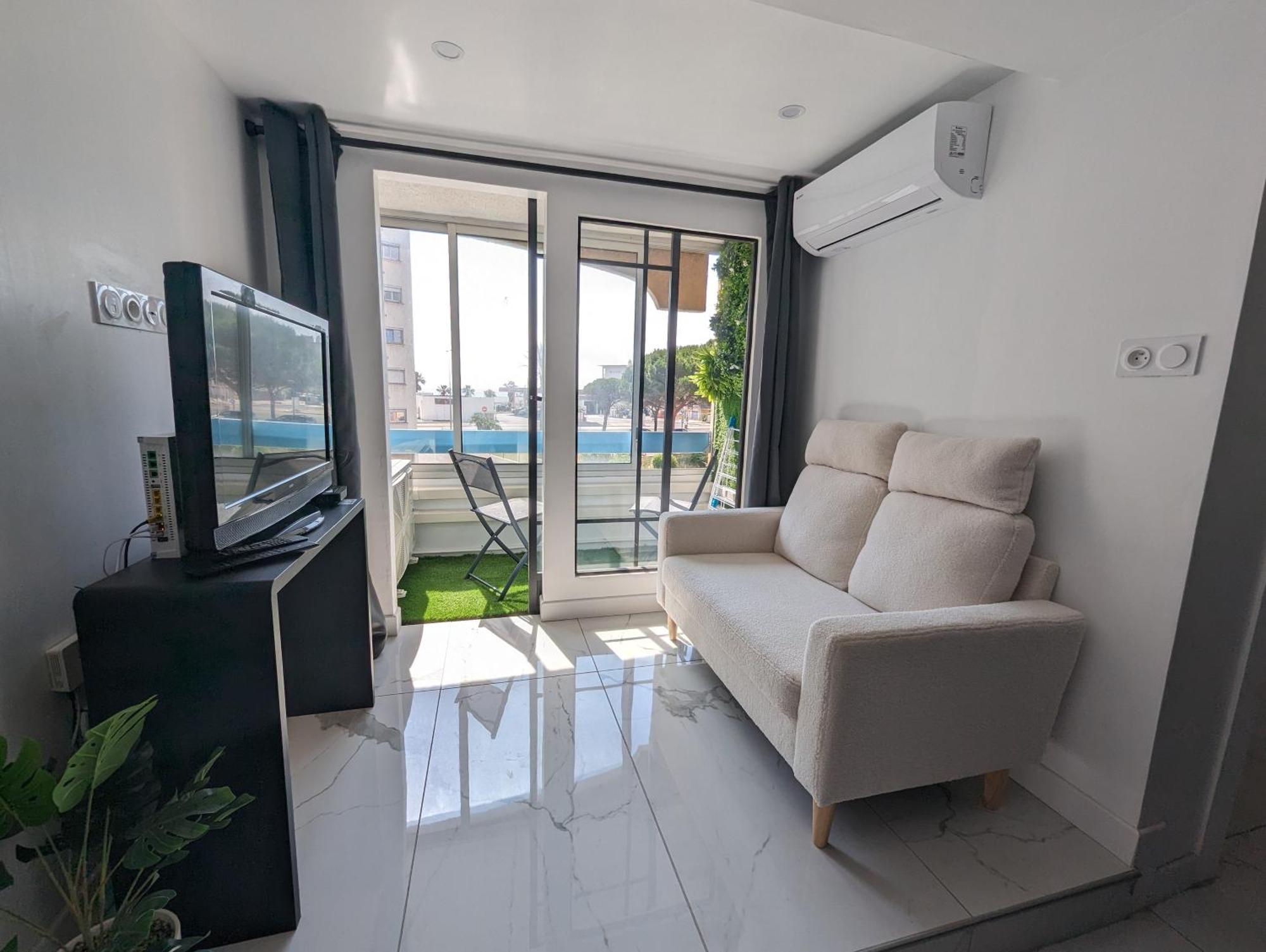 Appartement T2 Cabine, En Bord De Mer, Wifi Et Climatisation Сен-Киприен Екстериор снимка